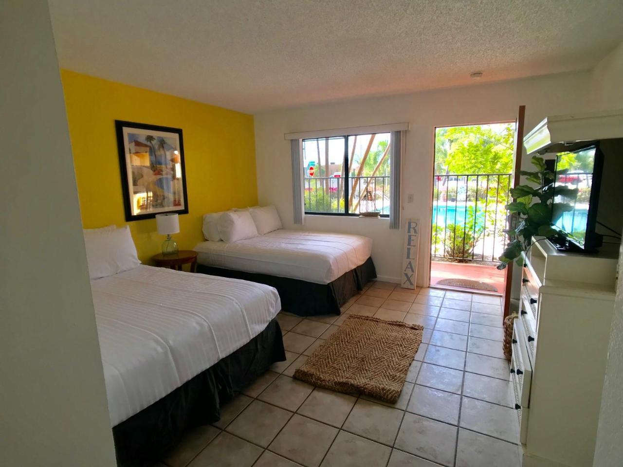 Sunny Palms Inn 沃思湖 外观 照片